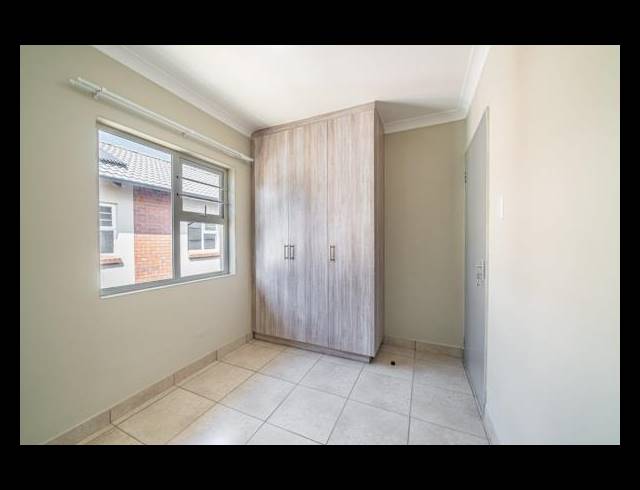 3 BEDROOM HOUSE FOR SALE IN CRYSTAL PARK